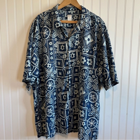 Navy Floral Patterned Men's Casual Shirt silk Burma bias size large - Picture 1 of 6